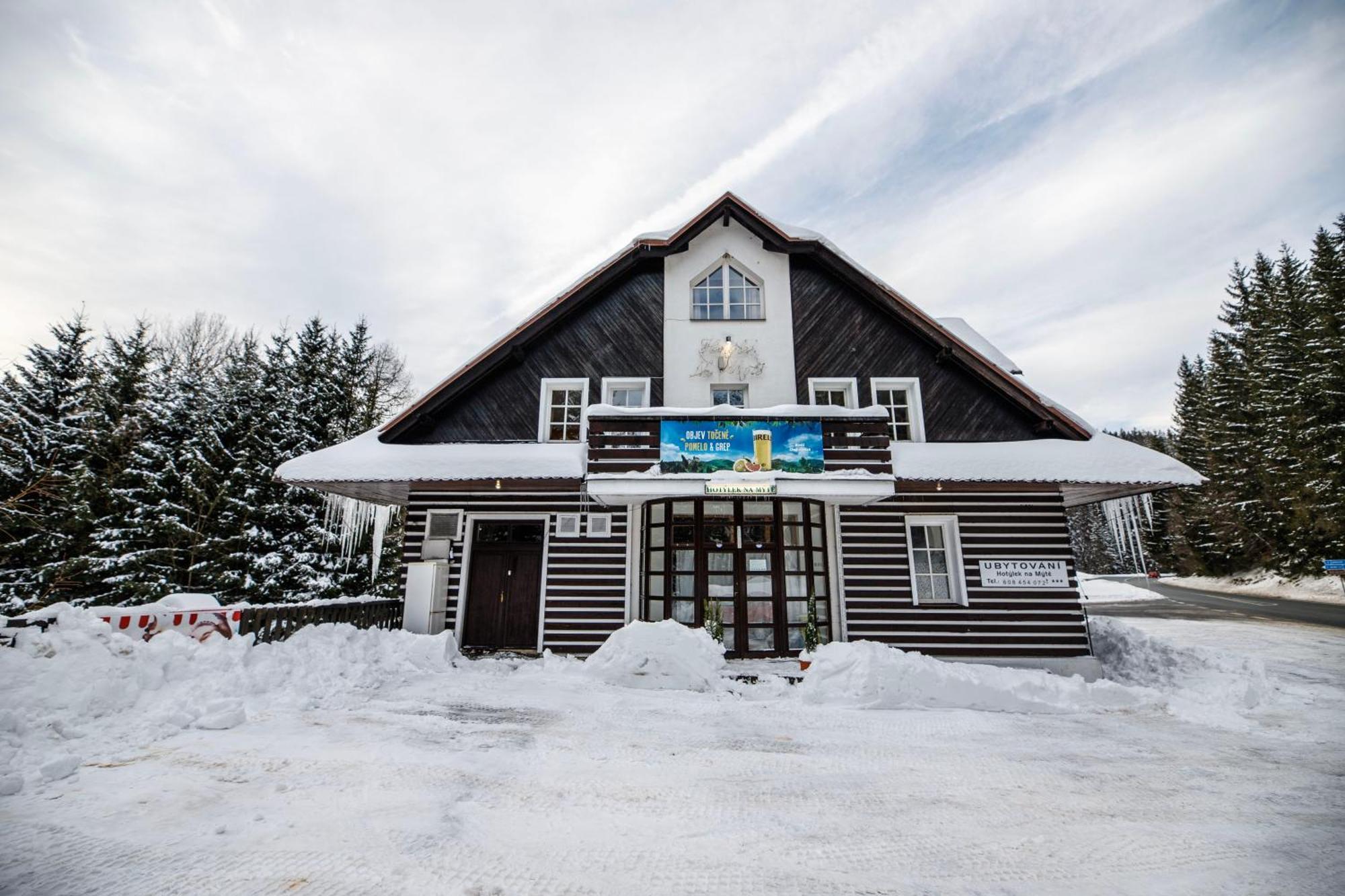 Hotylek Na Myte Hotel Harrachov Exterior photo