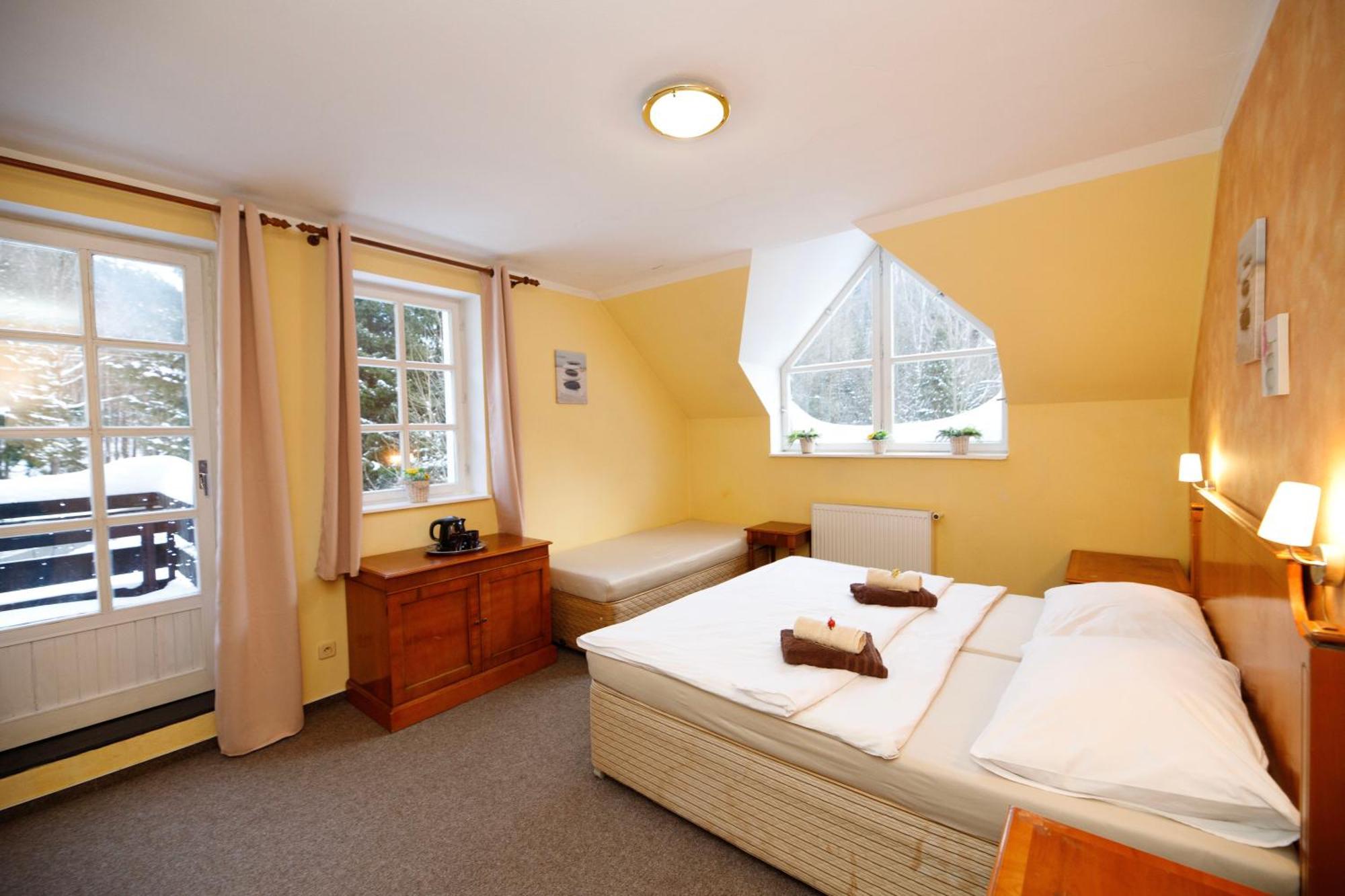 Hotylek Na Myte Hotel Harrachov Exterior photo